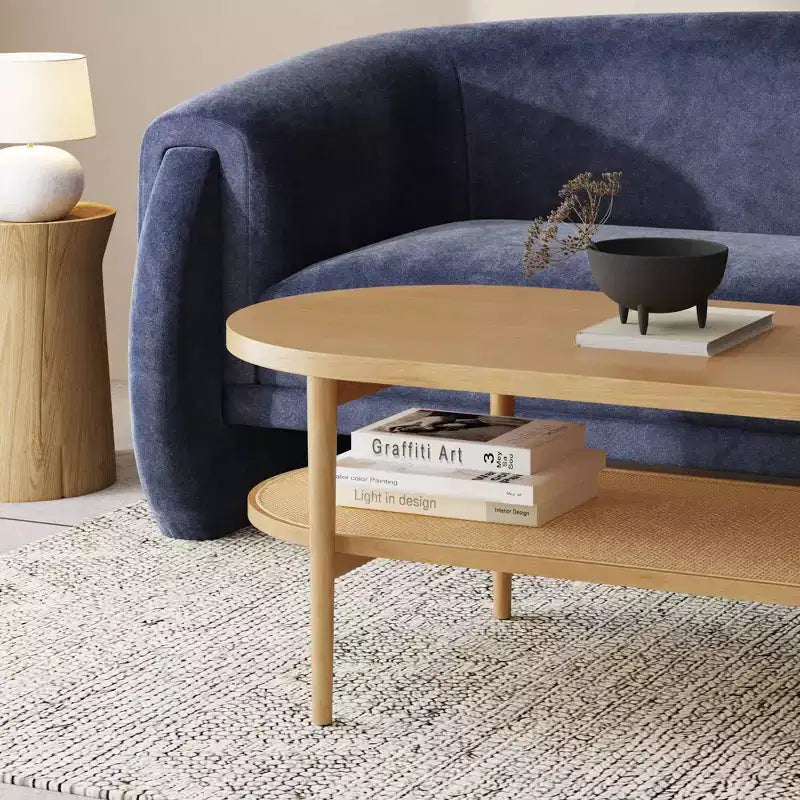 Table basse ovale 117 cm en pin et rotin, coloris pin chaud