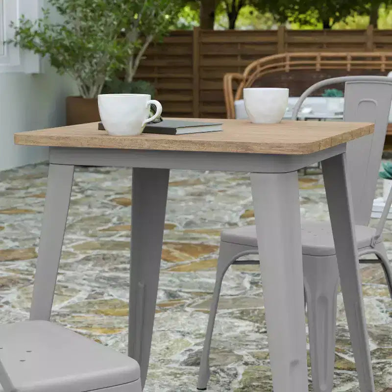 Table à manger intérieure/extérieure, plateau carré en polyrésine tout temps de 23,75 po avec base en acier